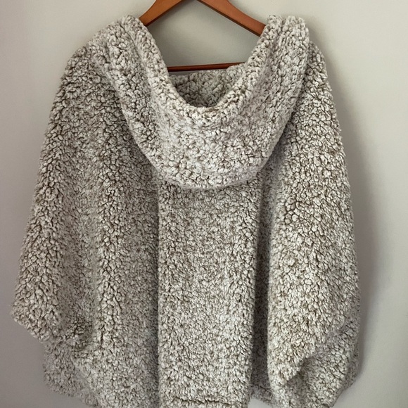 C&C California Cream Sherpa Jacket - Picture 8 of 9